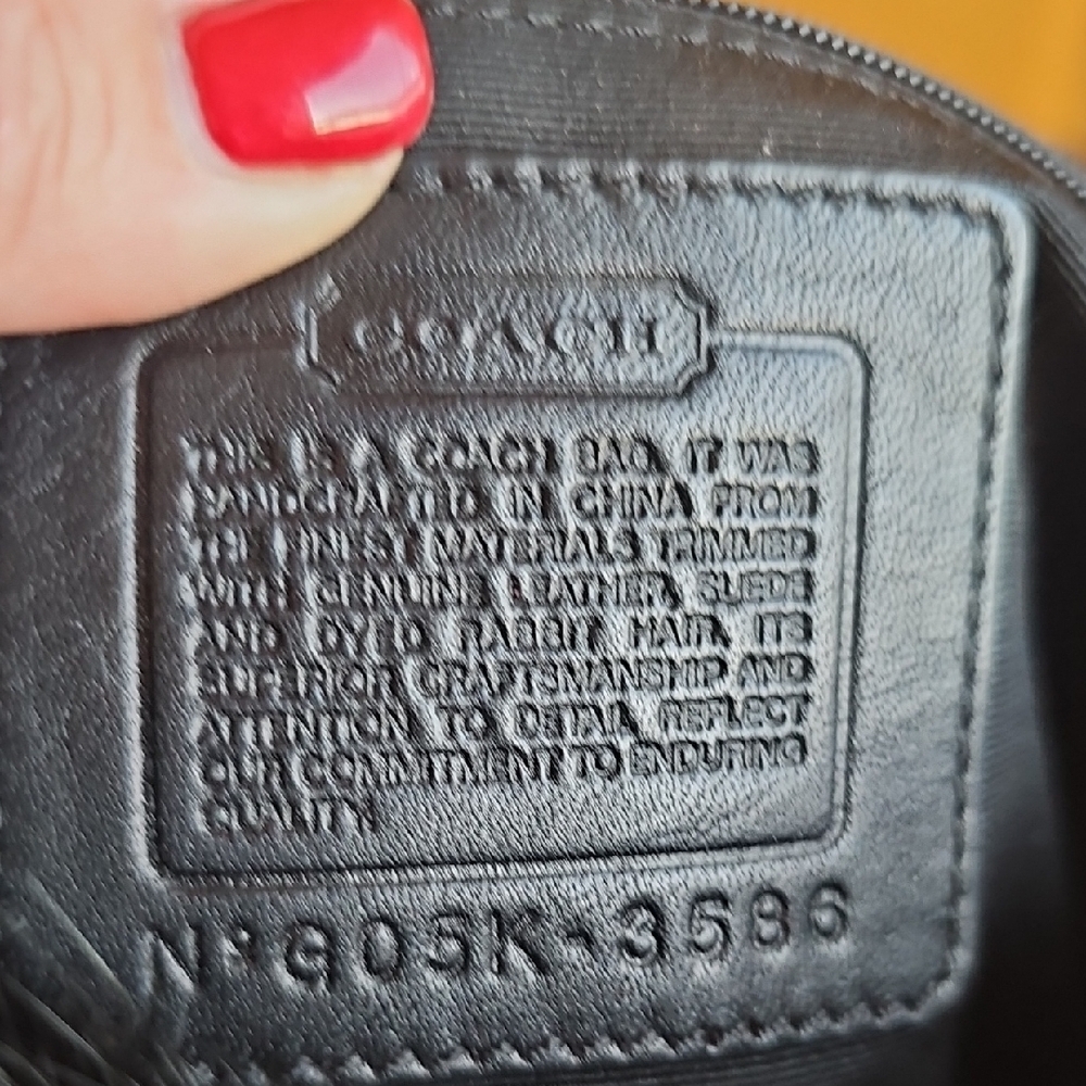 Coach 2005 Vintage Soho Rabbit FUR Hobo Bag EUC - Picture 10 of 10